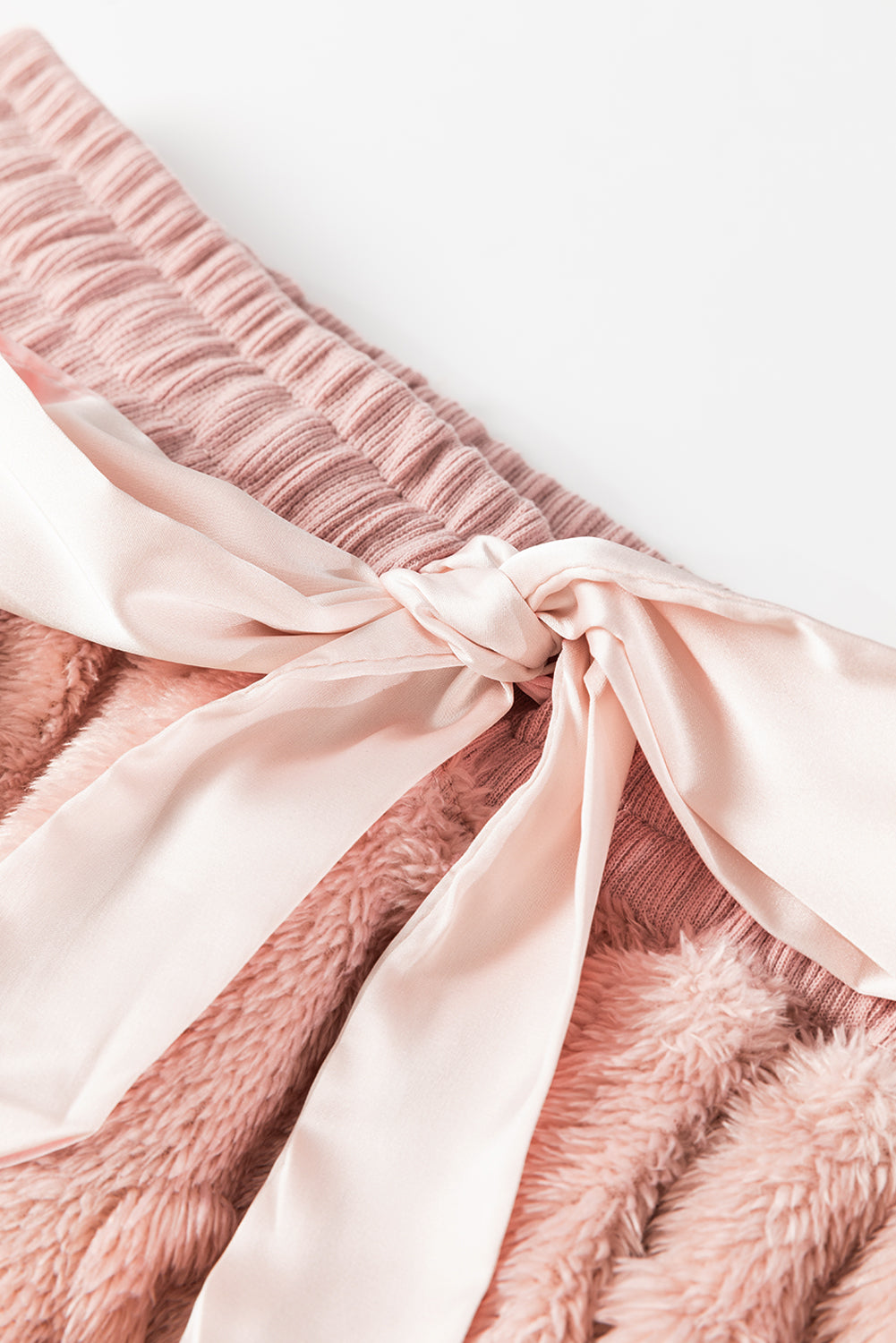 Light Pink Leopard Fleece Loungewear Set – Cozy Holiday Nights