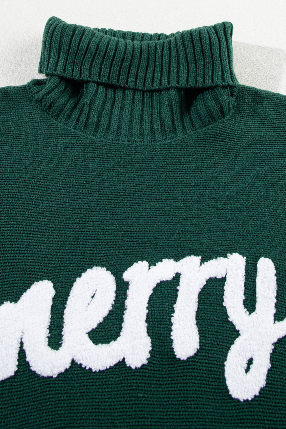 High Neck “Merry Christmas” Turtleneck Sweater – Timeless Holiday Cozy